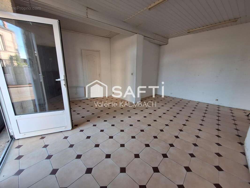 Appartement 160 m² à Cognac  - photo 7