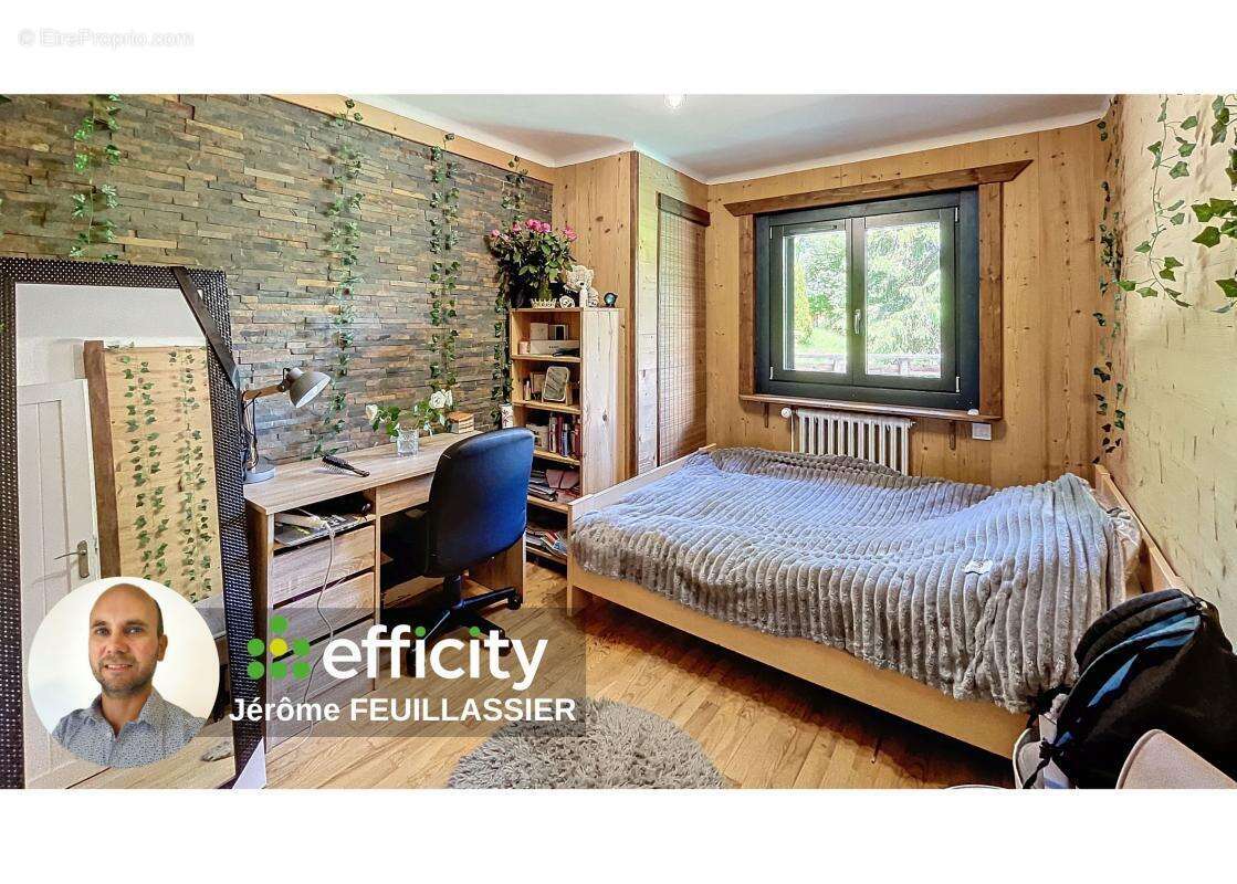 Maison à ARACHES-LA-FRASSE