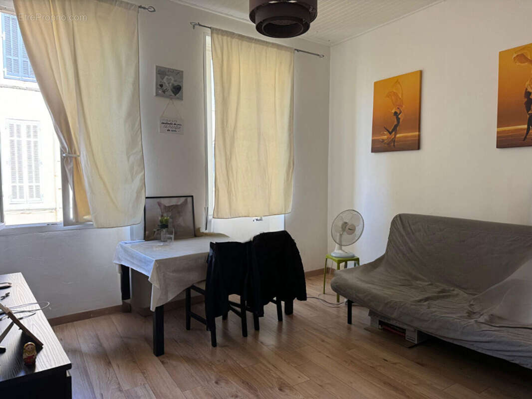 Appartement à MARSEILLE-8E