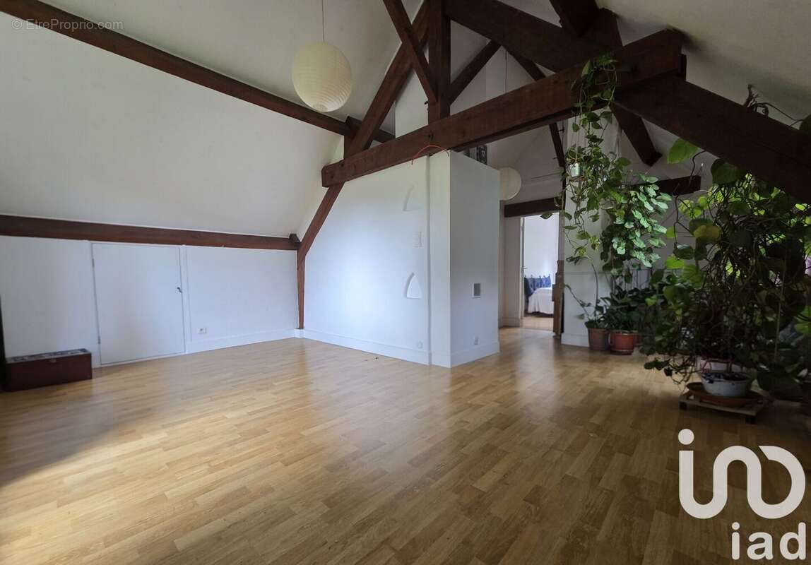 Photo 4 - Maison à LAMORLAYE