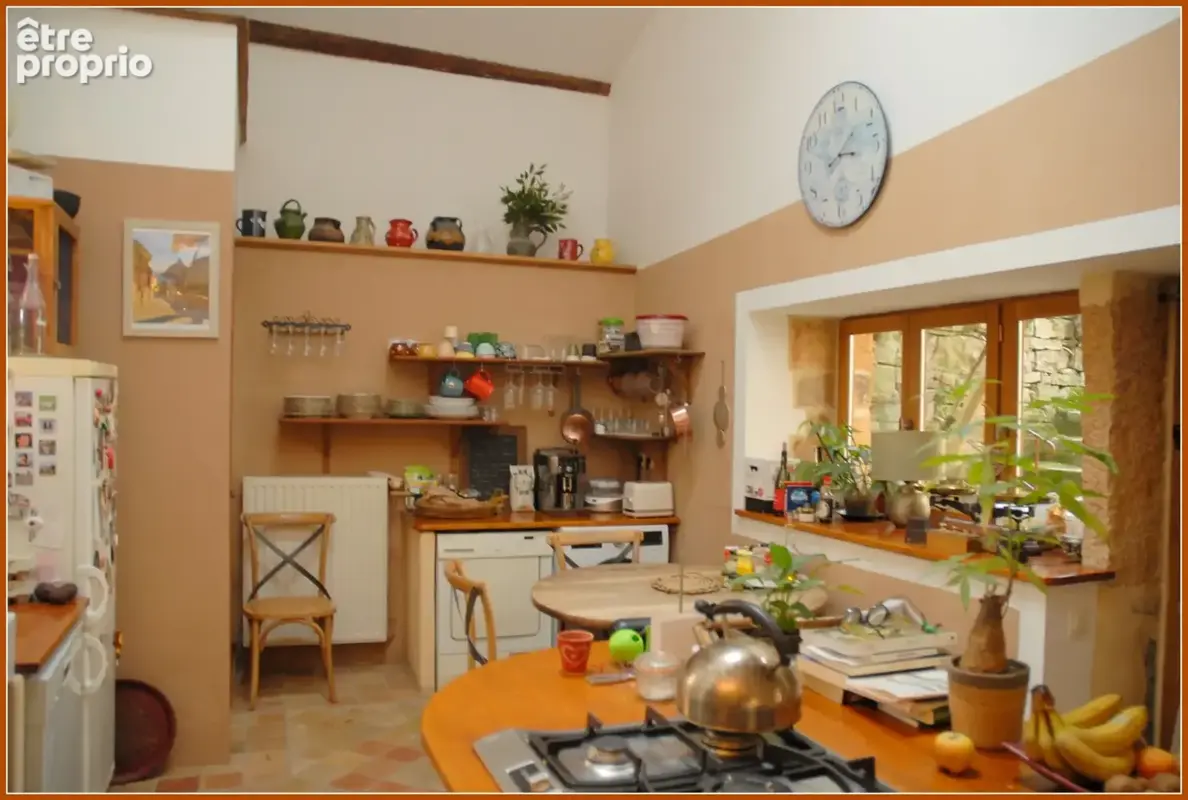 Maison à vendre 147m², jardin + dépendances CURIS AU MONT D'OR (69250) - photo 4