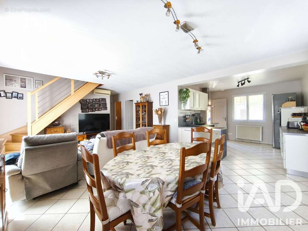 Photo 2 - Maison à VERNOUILLET