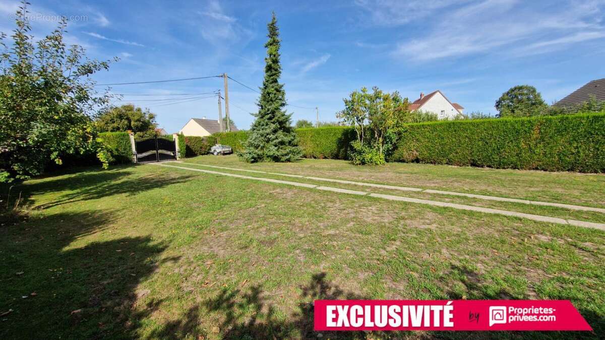 Maison à LA FORET-DU-PARC