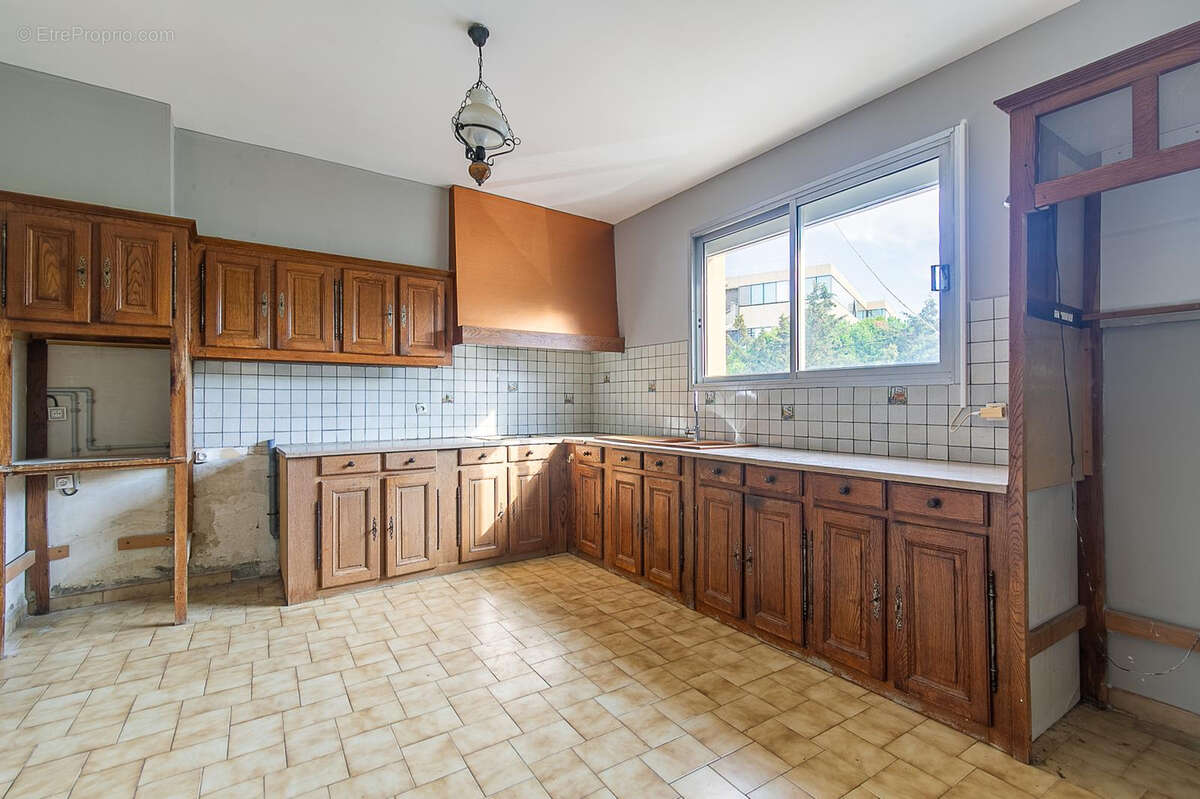 Appartement à MARSEILLE-9E