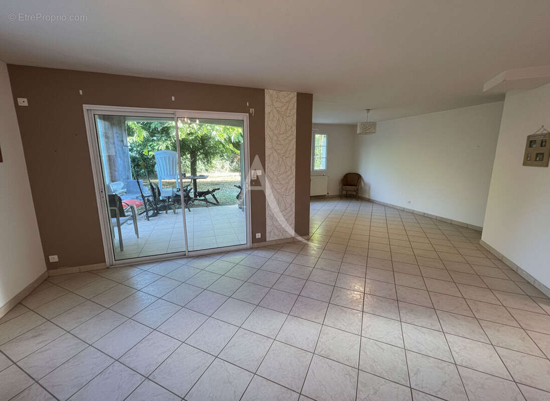 Maison calme aux alentours de Fontenay le Comte. - photo 3