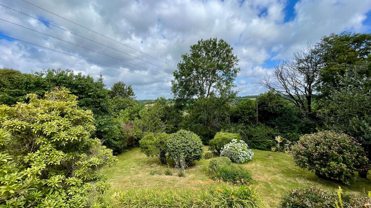 Maison à ERGUE-GABERIC