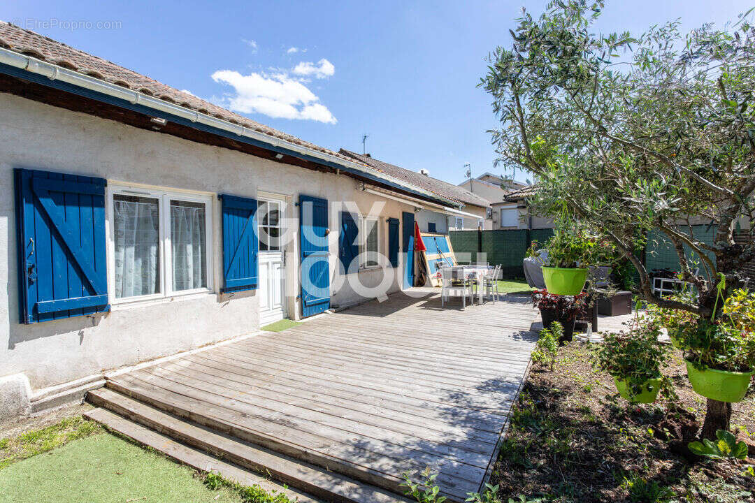 Maison à SABRES