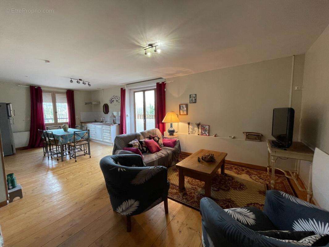 Maison à LENS-LESTANG