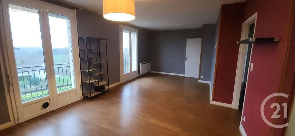 Maison 105 m² à Pleaux  - photo 5