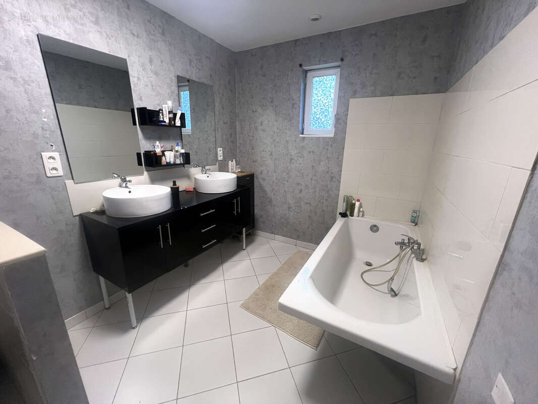 Maison à SAINT-EUSEBE