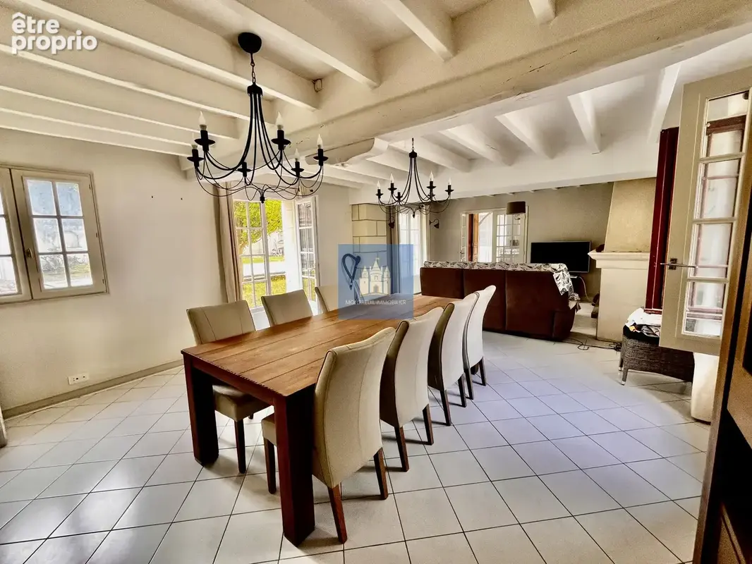 ANTOIGNE (49)  Maison de charme 3 CH avec piscine - photo 5