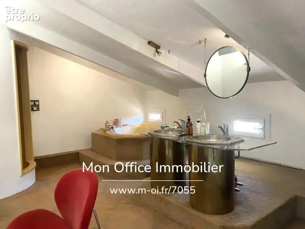 Référence : 7055-VCL - Maison aux volumes généreux - Piscine calme absolu - 13510 EGUILLES - photo 25