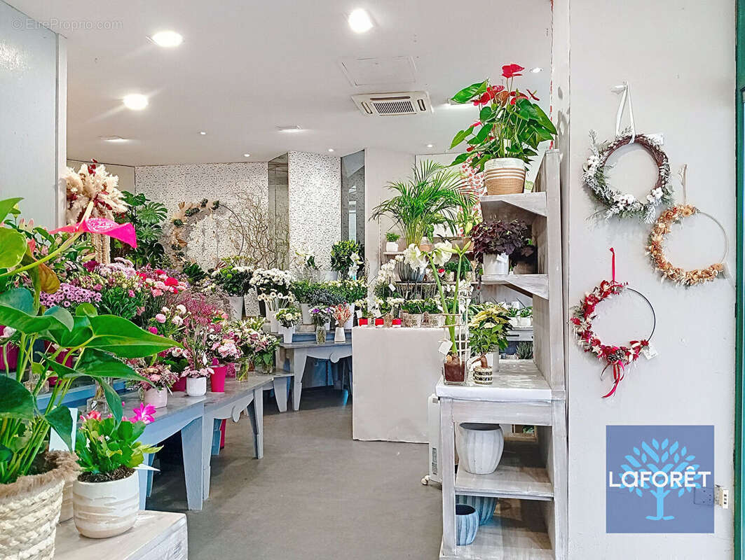 fonds de commerce  fleuriste LA ROCHE SUR YON - photo 13