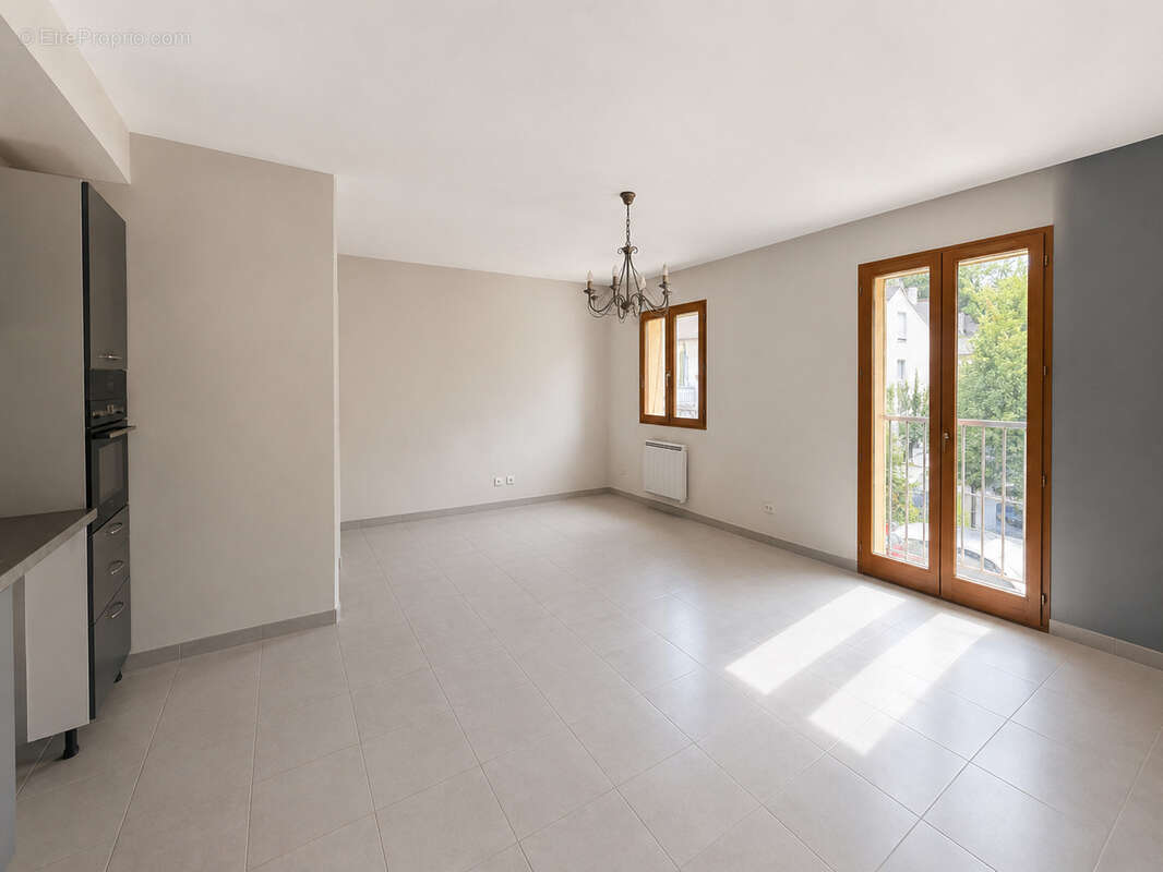 Appartement à BONNE