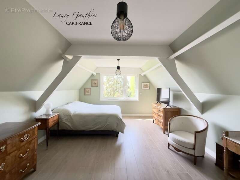 Maison à LA CHAPELLE-D'ARMENTIERES