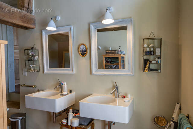 n°8 - Maison à PARAY-LE-MONIAL