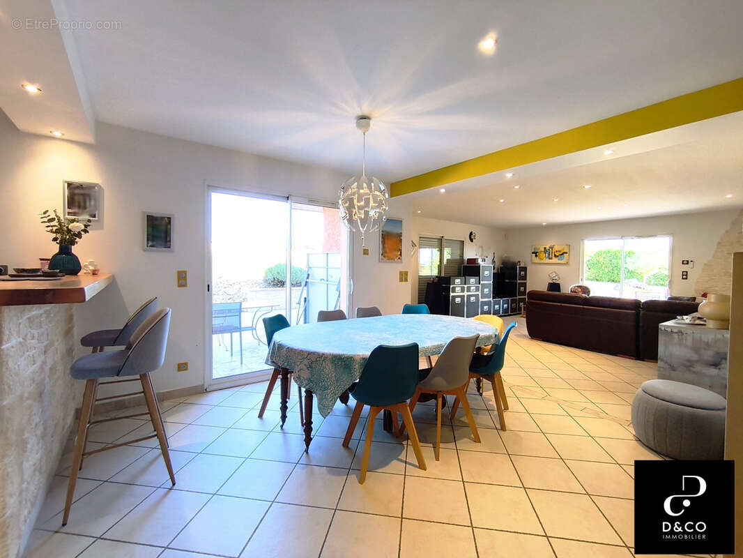 Maison à CORCELLES-EN-BEAUJOLAIS