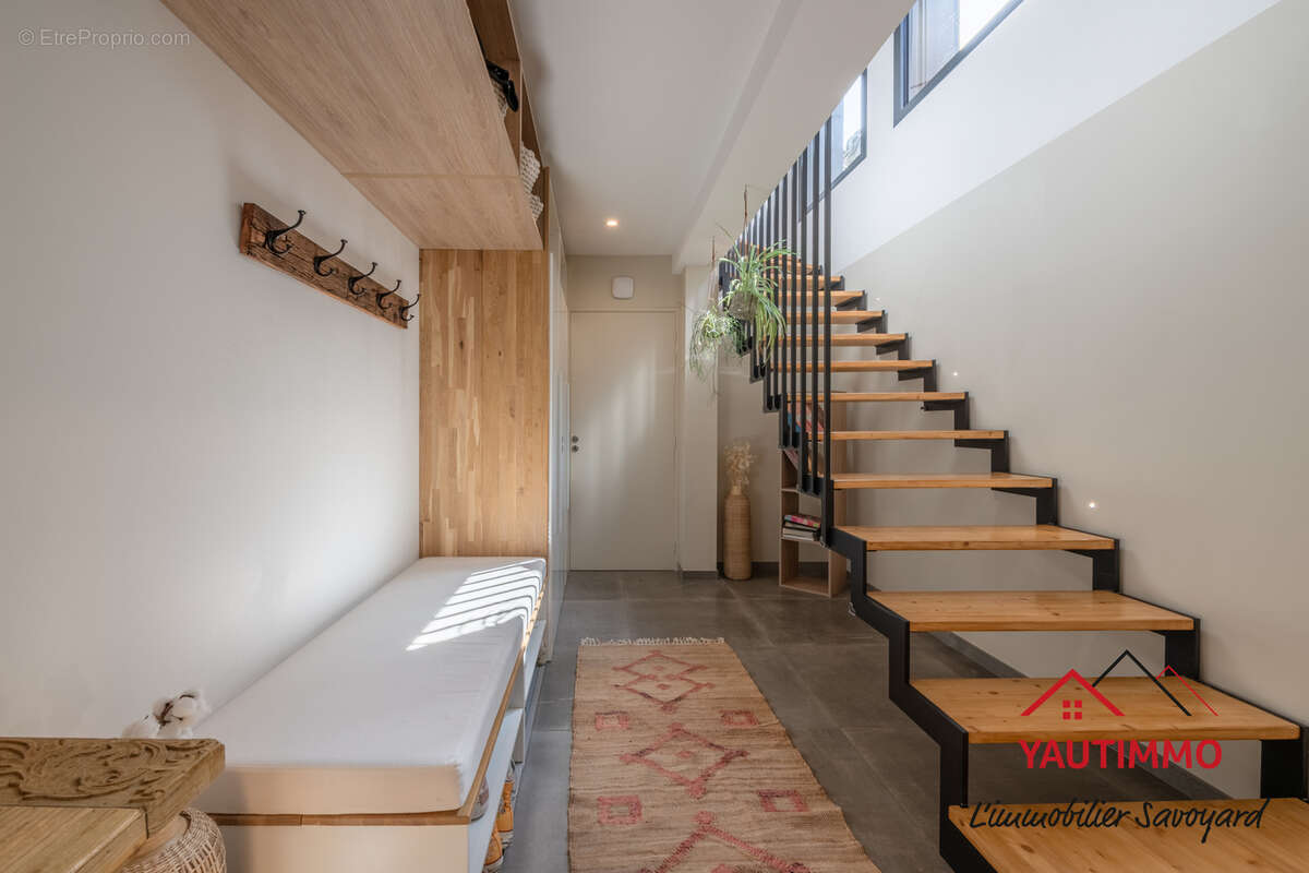 Maison à CRANVES-SALES