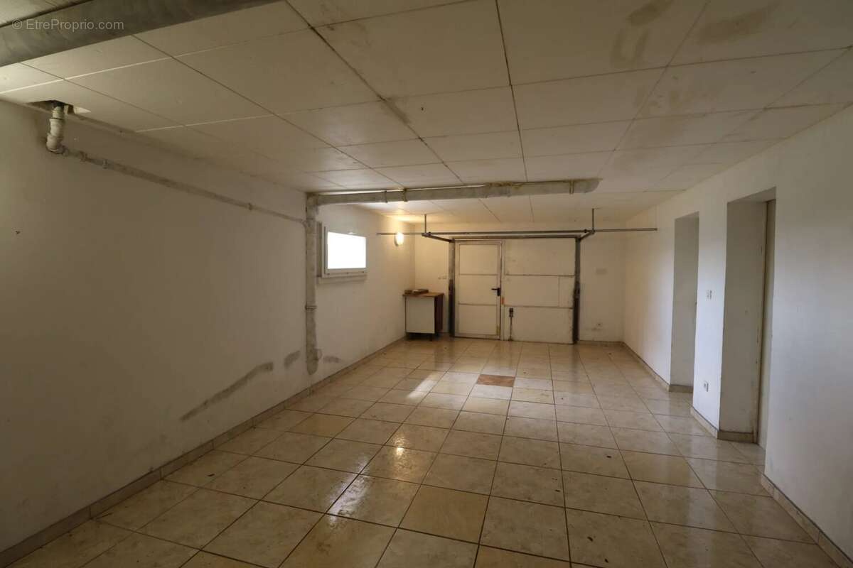 Maison 123m², 7pc,  véranda, terrain arboré - photo 8