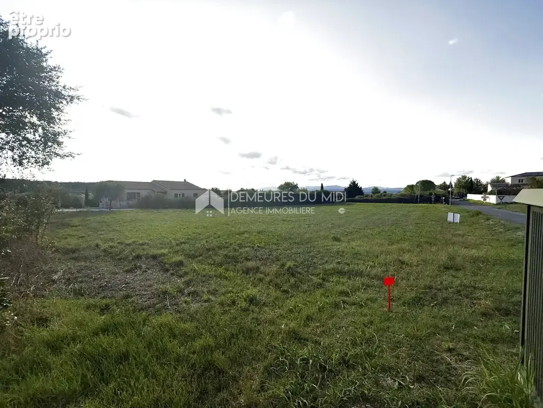 Vente / terrain a batir / 714 m2 - photo 2