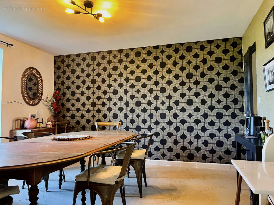 Propriete 315 m2 - photo 4
