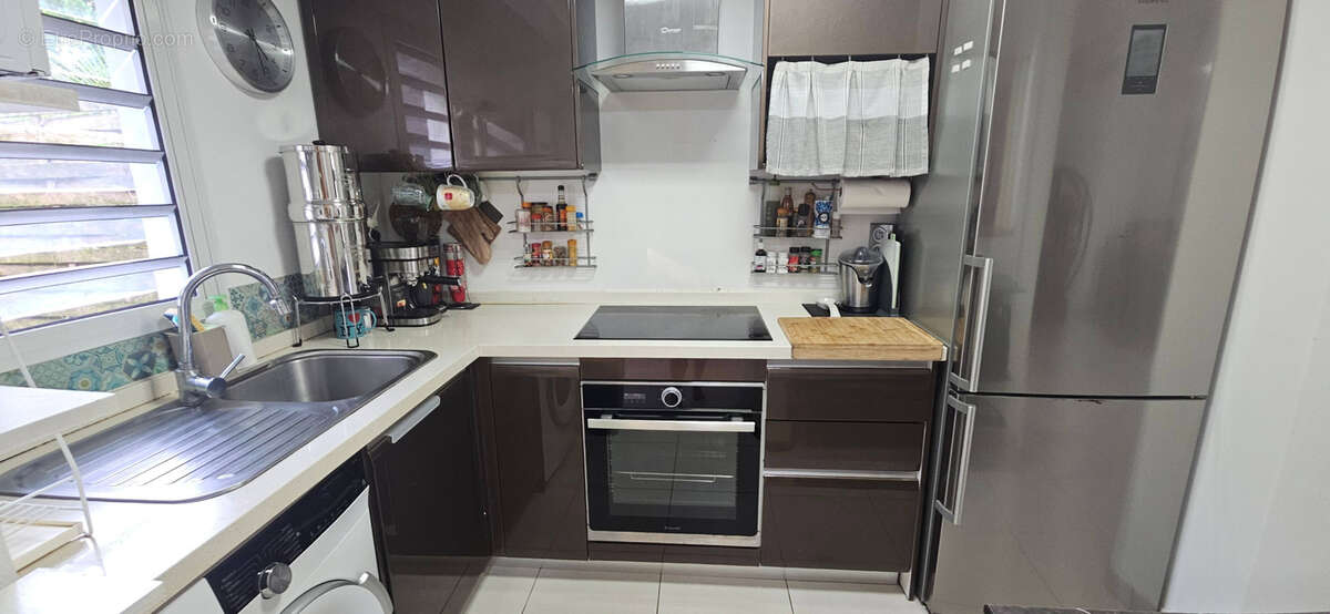 Maison à LES TROIS-ILETS