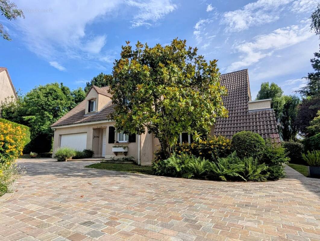 Maison à NOISY-LE-ROI