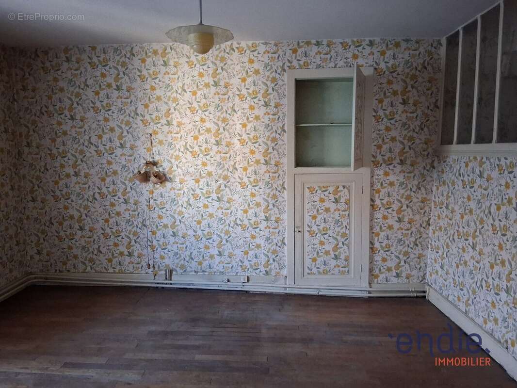 Maison à COULEUVRE