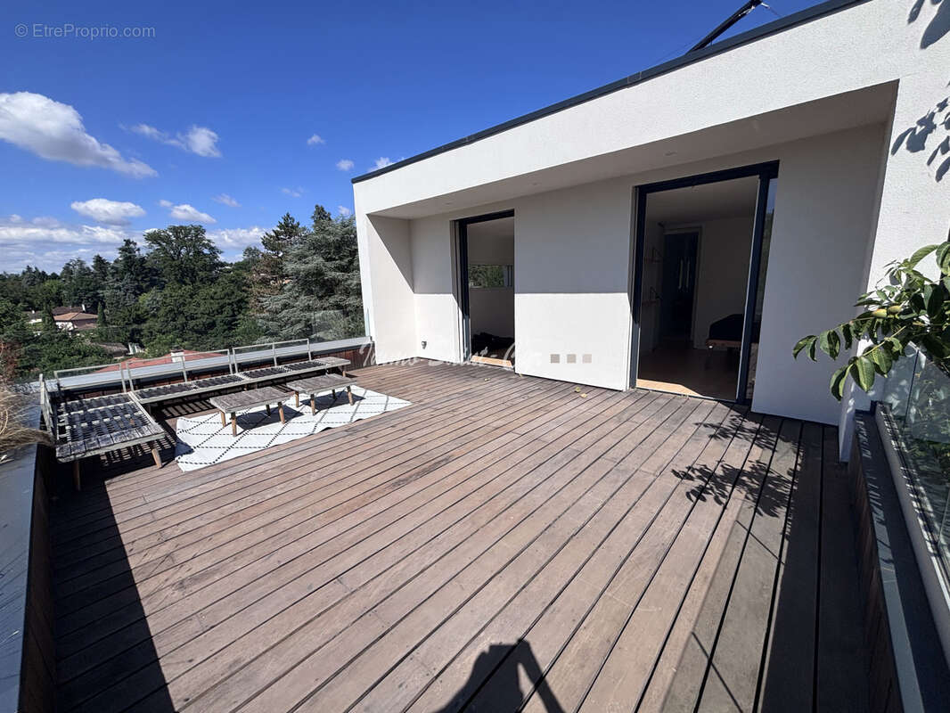 Maison à SAINT-CYR-AU-MONT-D'OR