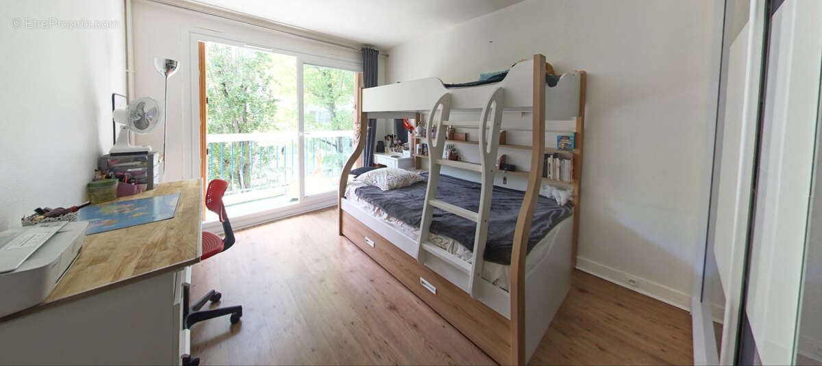 Appartement à ENGHIEN-LES-BAINS