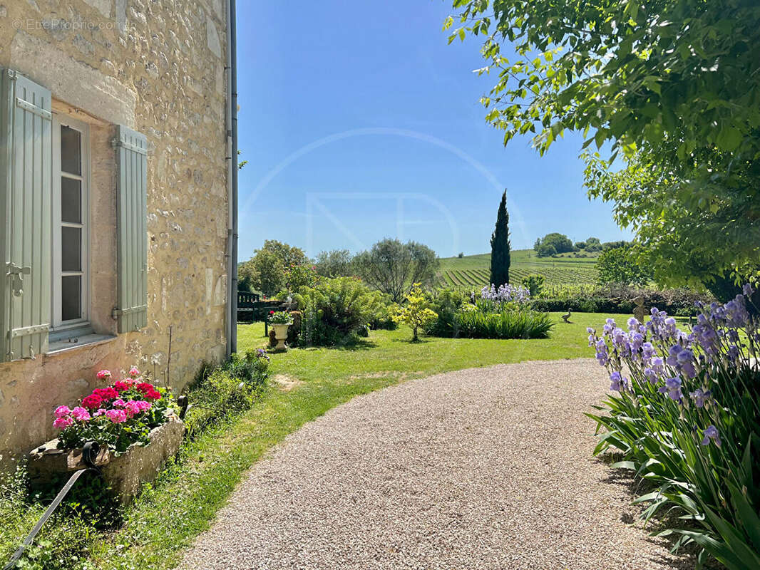 Maison à SAUVETERRE-DE-GUYENNE