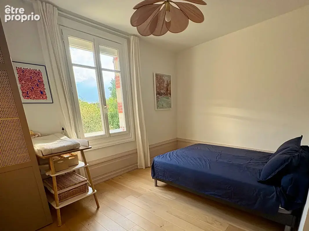 Appartement T4 de 87,50 m² au 1er étage d'un ancien hôtel particulier - photo 9