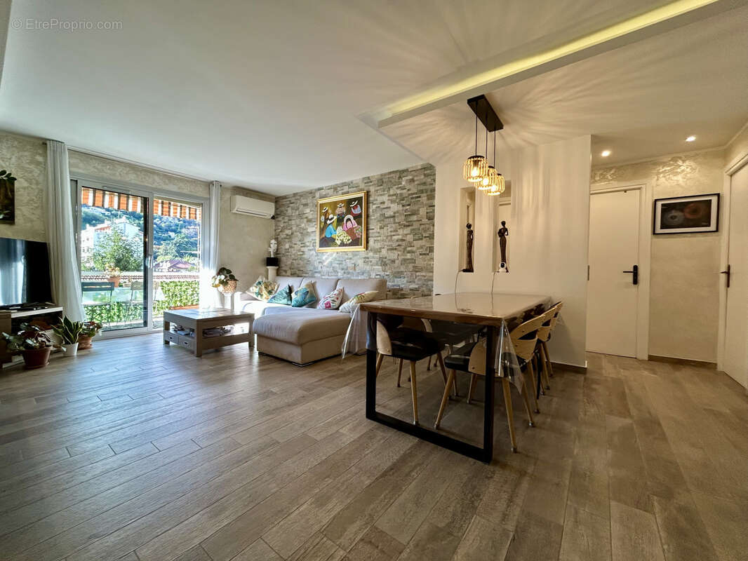 Appartement à MENTON