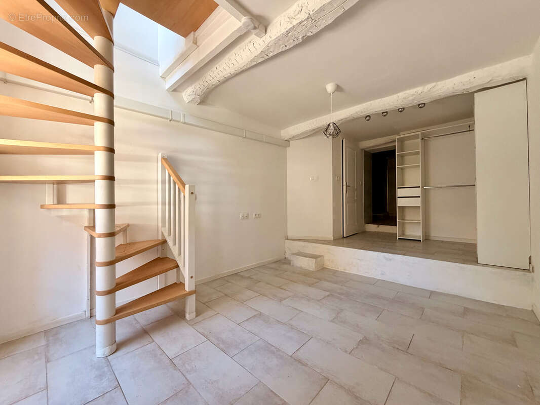 Appartement à PIERREFEU-DU-VAR
