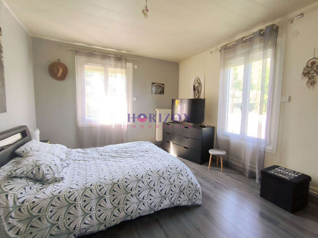 Maison à NERVILLE-LA-FORET