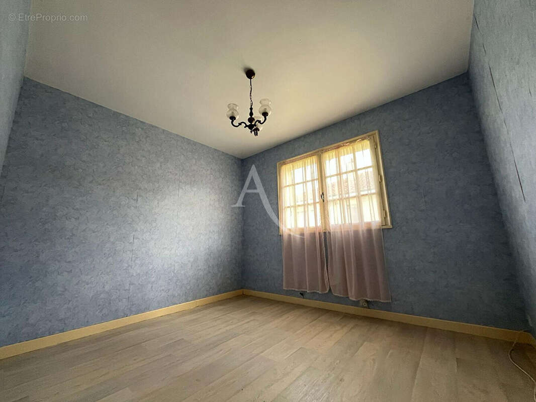 Maison de 128m² environ sur un terrain de 470m² - photo 7