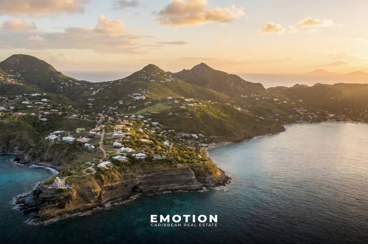 Maison à CAPESTERRE-BELLE-EAU