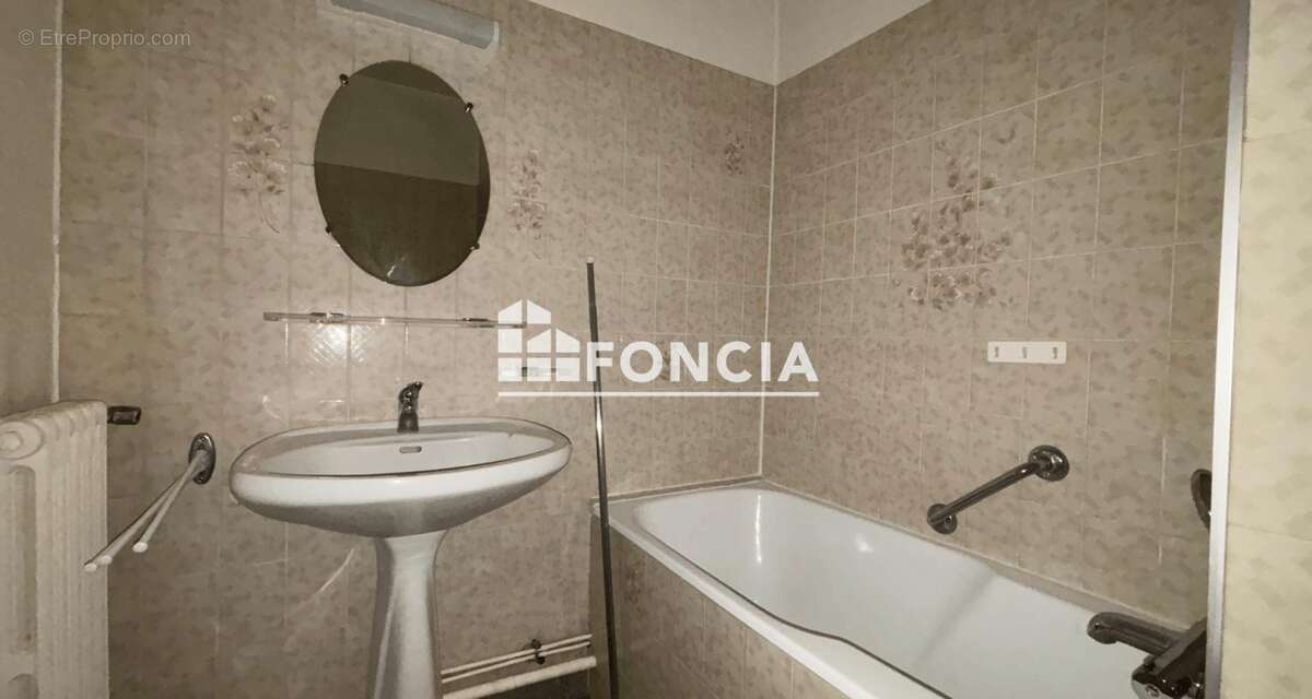 Appartement à SAINT-ETIENNE