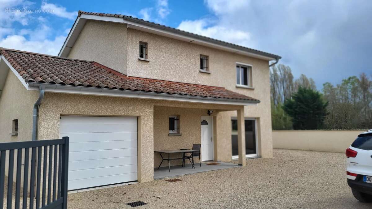 Maison à SAINT-ANDRE-D'HUIRIAT