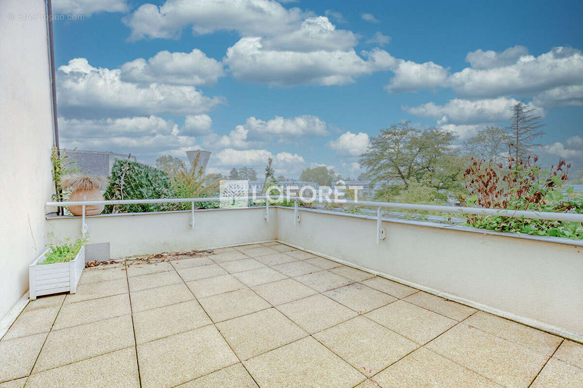 Appartement à LA QUEUE-EN-BRIE