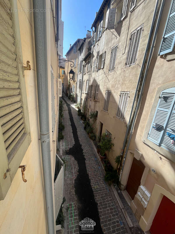 Appartement à MARSEILLE-2E