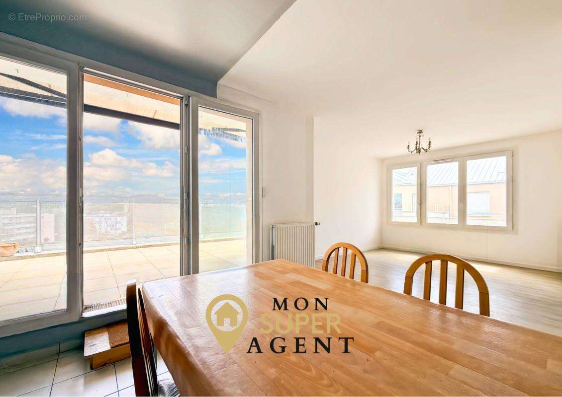 Appartement à MELUN