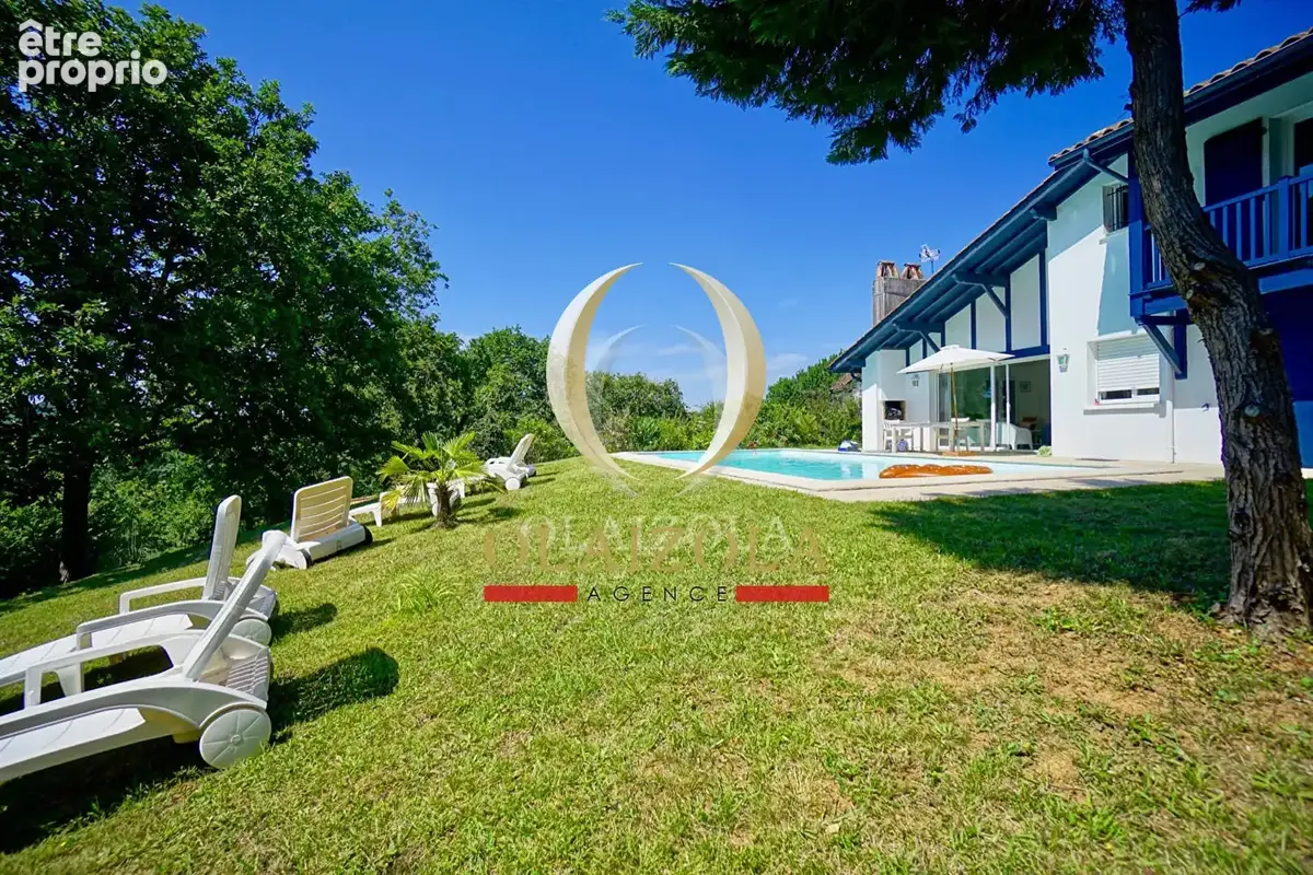 BASSUSSARRY : Maison avec piscine, vue dégagée et au calme au sein du Golf du Makila - photo 13