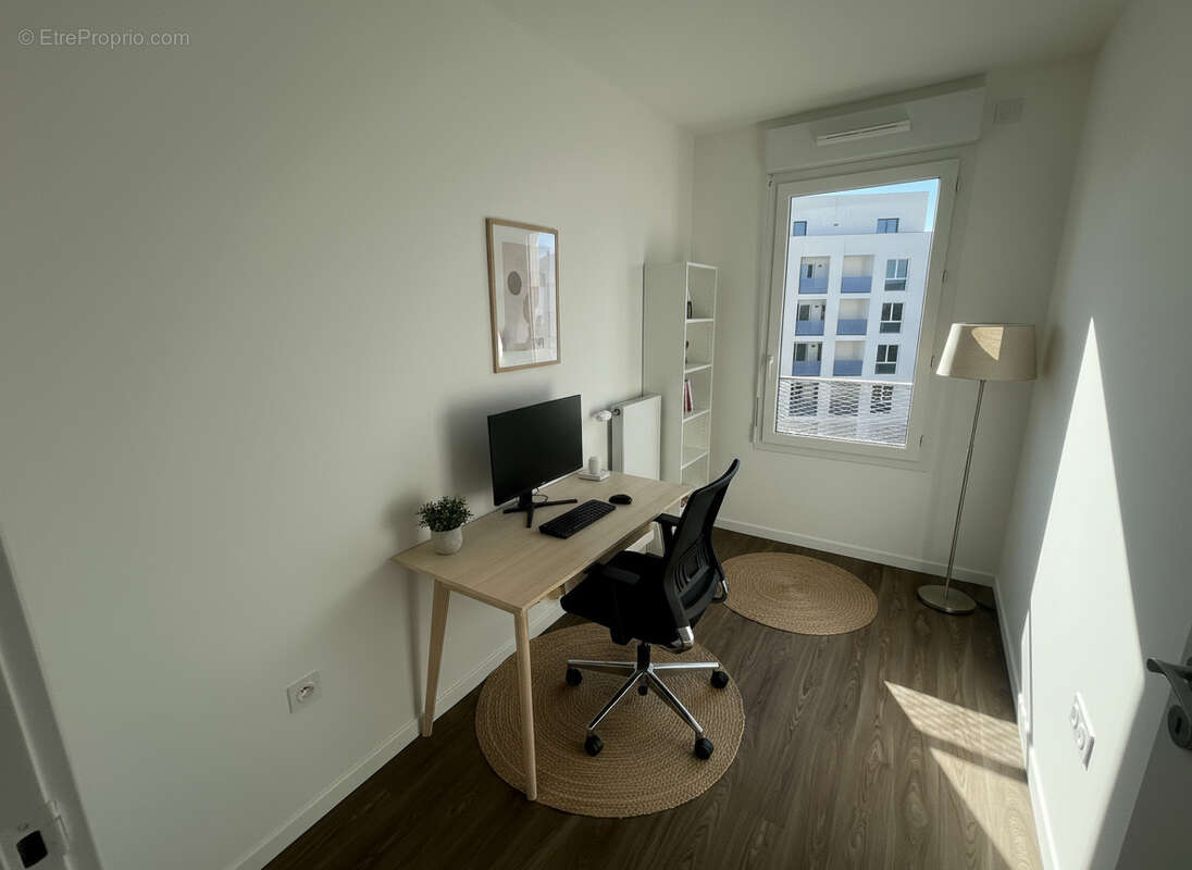 Appartement à SARTROUVILLE