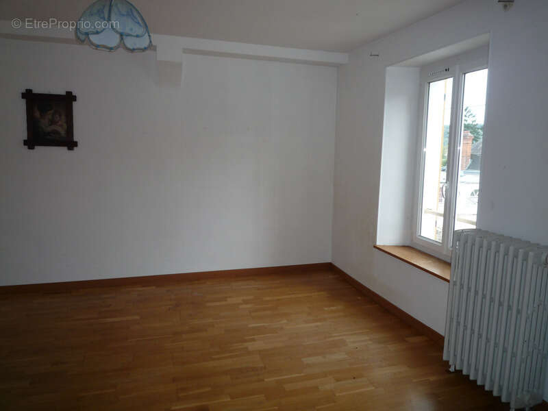 Maison à ESSOMES-SUR-MARNE