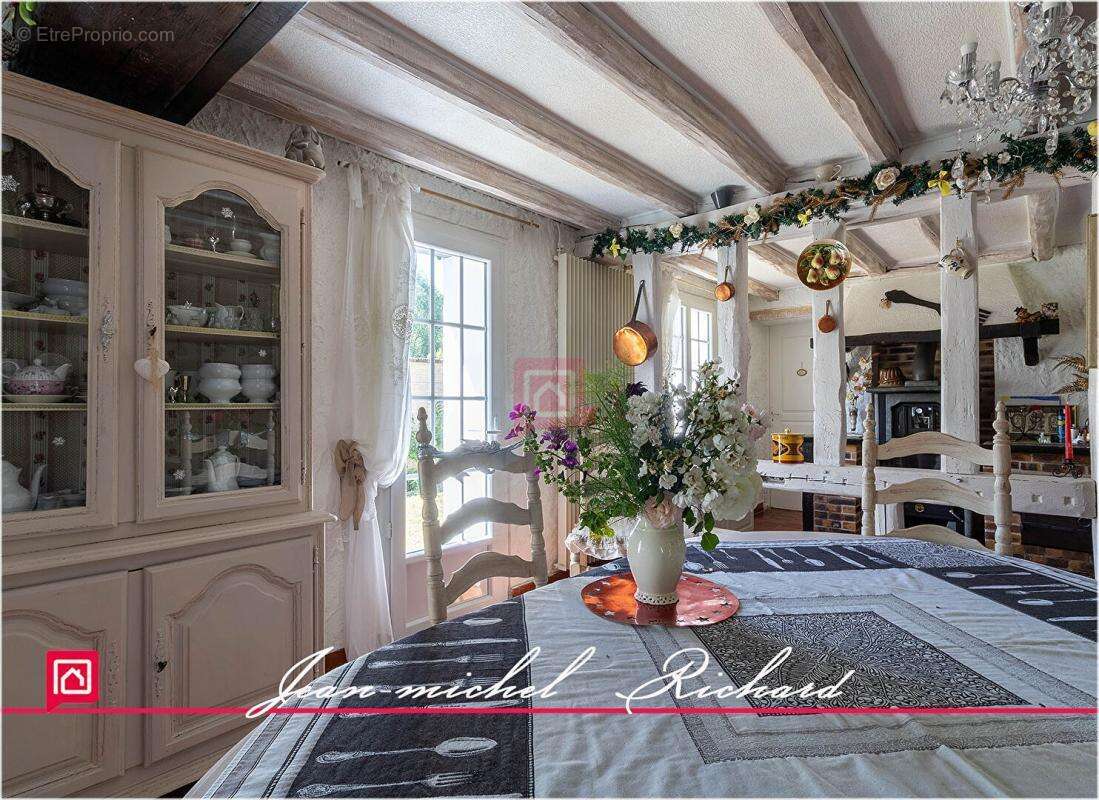 Maison Lassay Sur Croisne 8 pièce(s) 240 m2 - photo 2