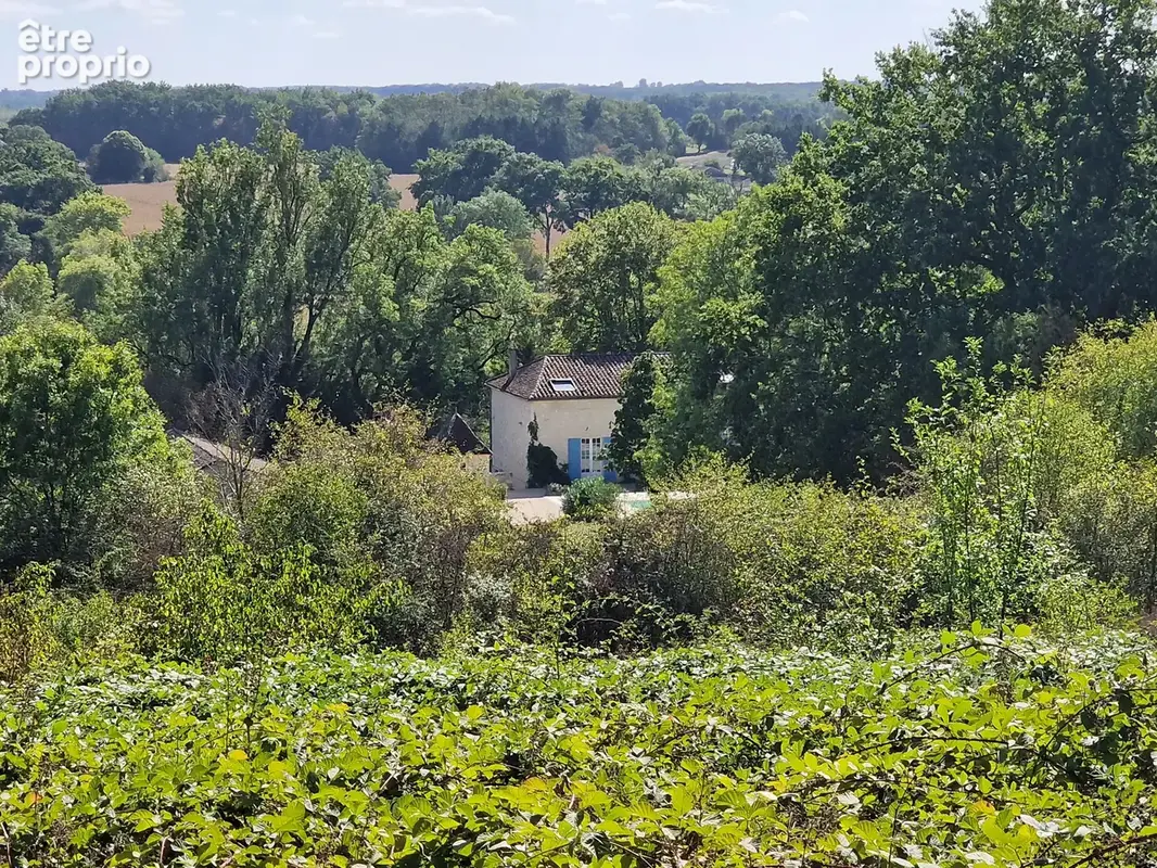 Proche d'Eymet - Belle maison en pierre avec pigeonnier, grange et piscine - photo 2