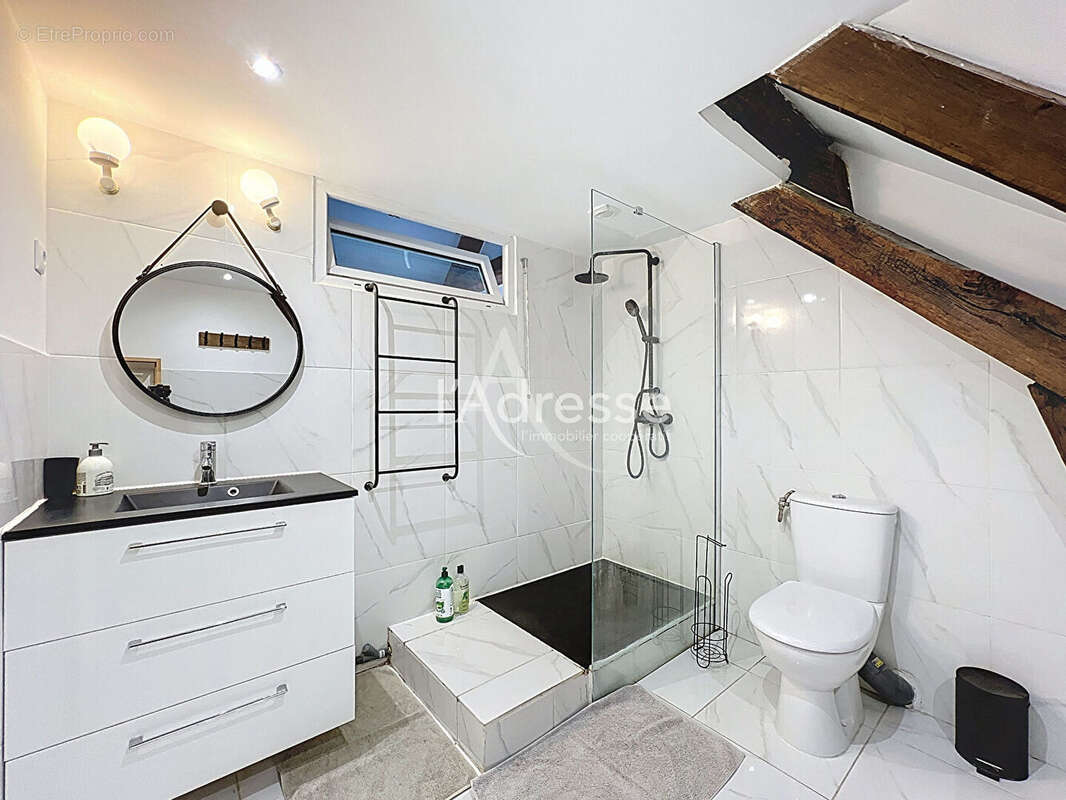 Maison à MONTEVRAIN