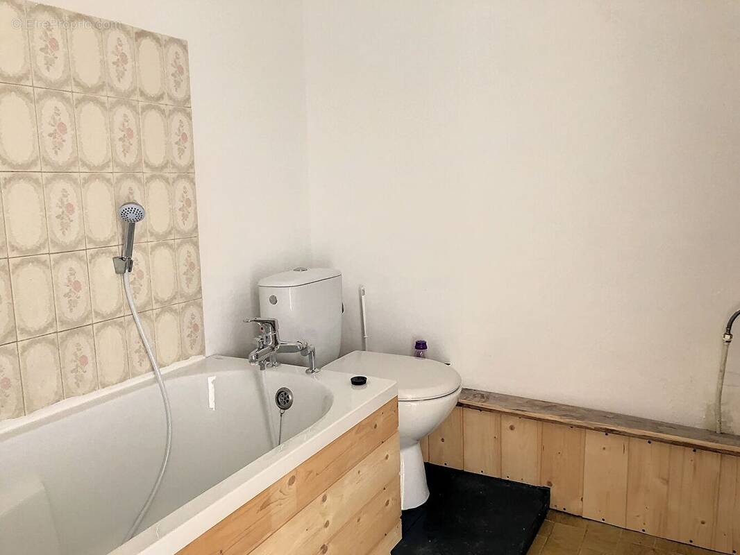 Appartement à SAINT-MARTIN-DE-CRAU