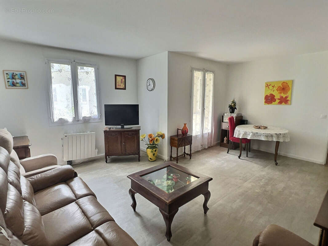 Appartement à THIAIS